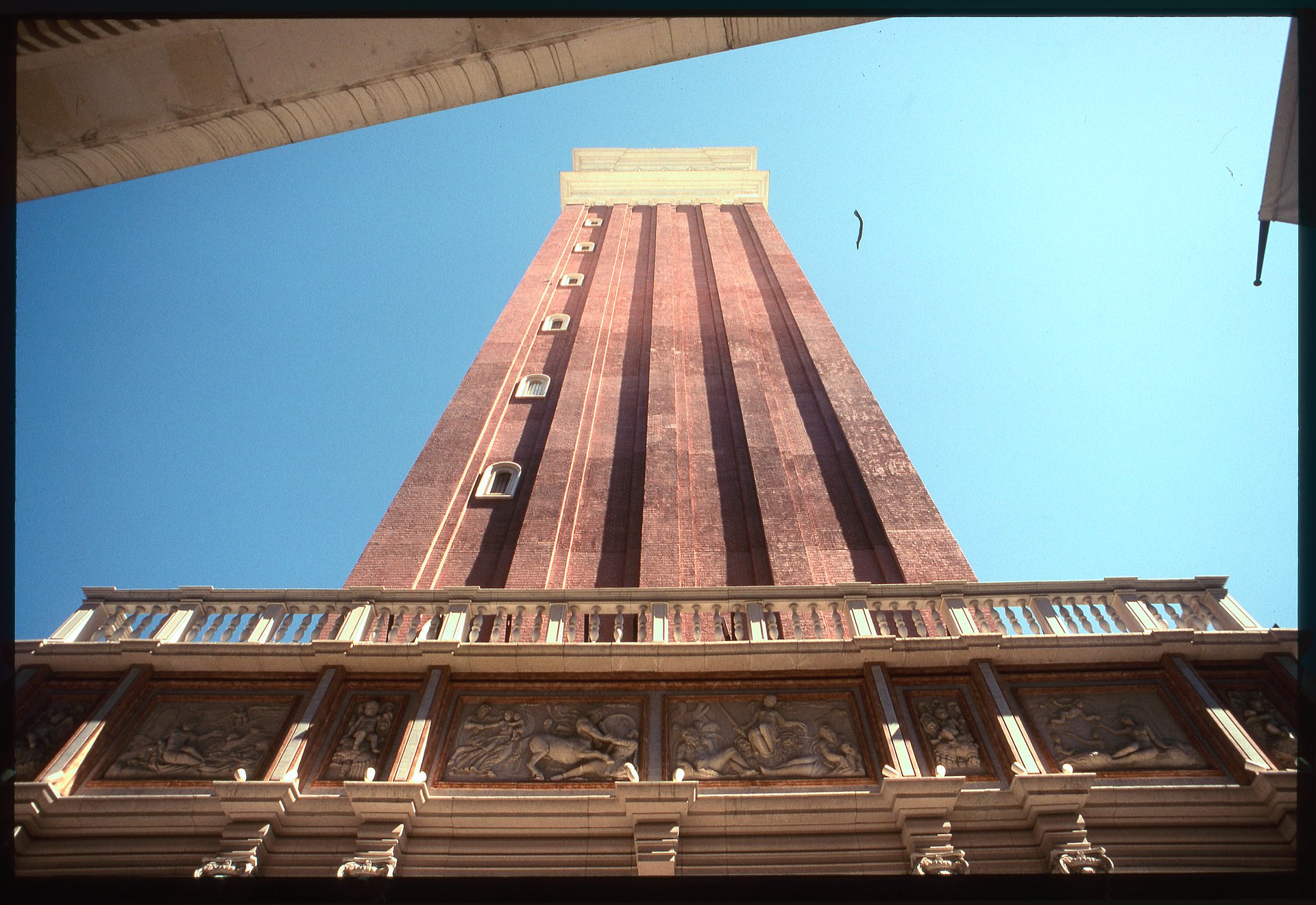 Venetian campanile / skybridge route
